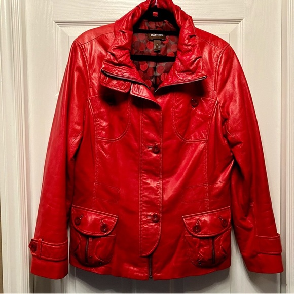 Danier Genuine Lambskin Soft Leather Jacket in vibrant red Size Large - Picture 2 of 16